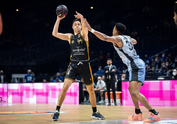 不懈努力 不懈努力