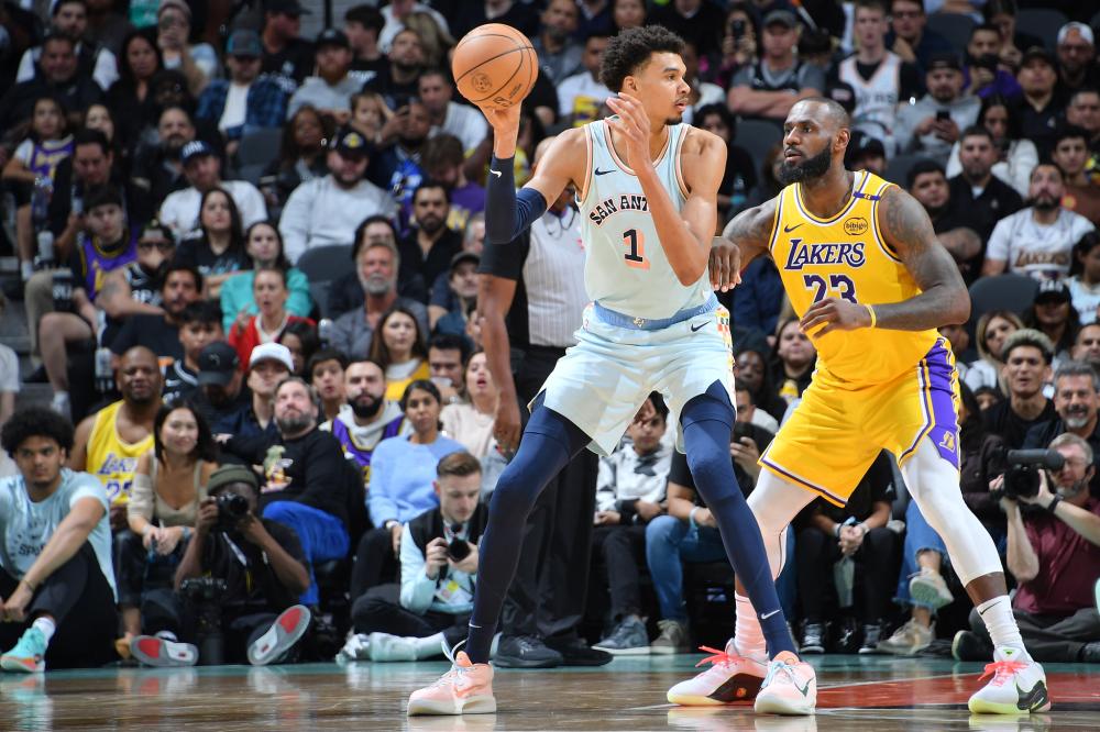 目上打破了 目上打破了